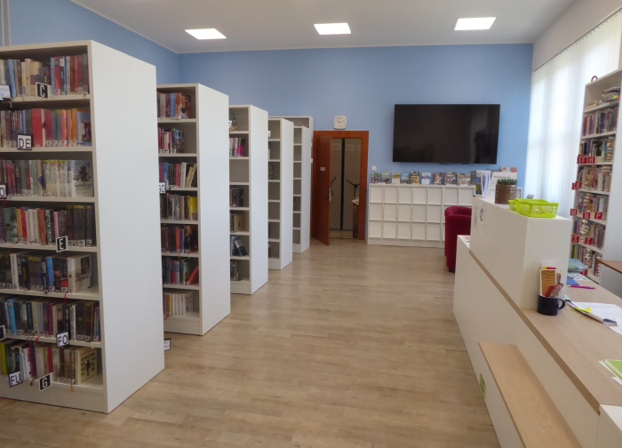 Nový nábytek a útulné dětské oddělení v naší knihovně